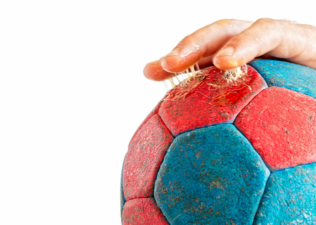 Anwendungsbeispiel Harzentfernung Handball